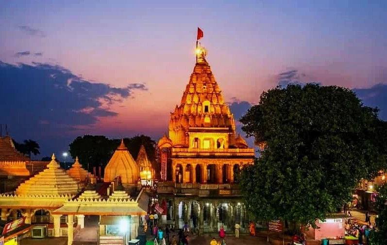 श्री महाकालेश्वर ज्योतिर्लिंग (Shri Mahakaleshwar Jyotirlinga): 12 ज्योतिर्लिंगों में तीसरा